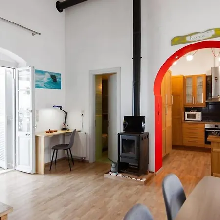 Sunrise Balcony בית נופש *