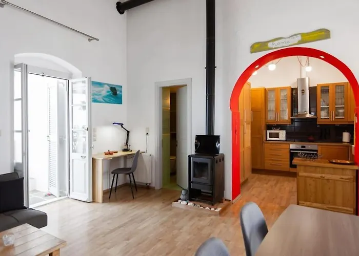 Sunrise Balcony בית נופש *