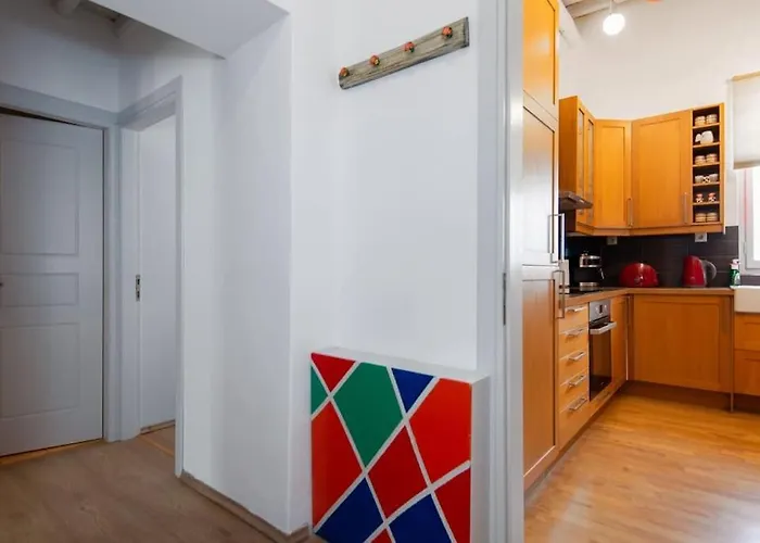 Sunrise Balcony Ano Petali