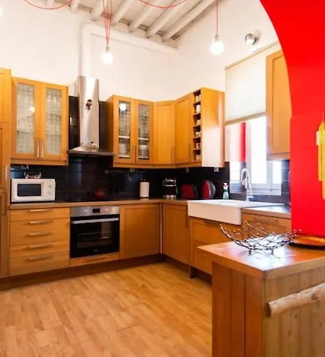 Sunrise Balcony Ano Petali